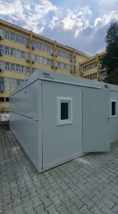 Foldable Living Containers